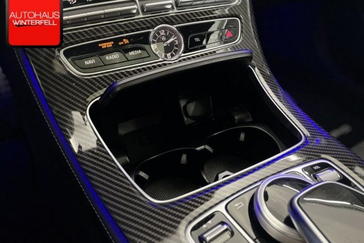 Mercedes-Benz E 300 E 300 T AMG LINE SCHIEBEDACH+KAMERA+CARPLAY+LED