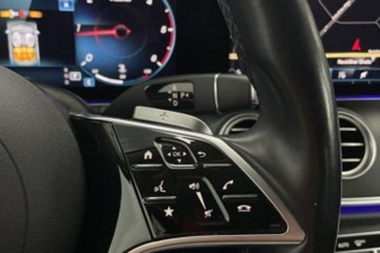 Mercedes-Benz E 400 E 400 d T 4M AVANTGARDE NIGHT AMG 19Z+LUFT+MEMO+