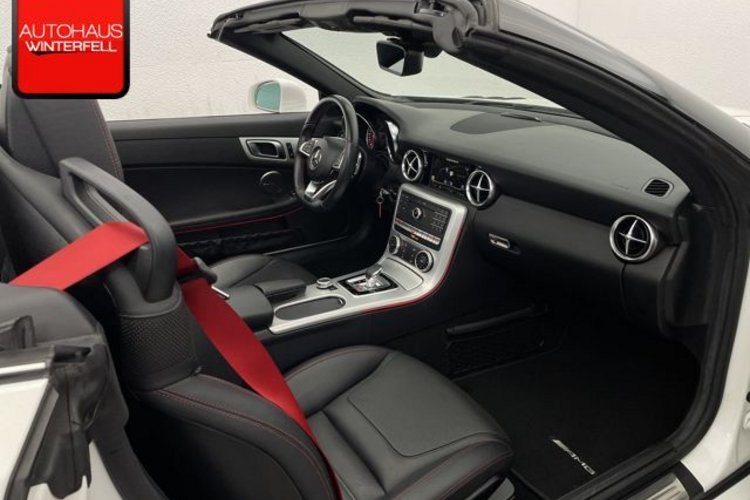 Mercedes-Benz SLC 200 SLC 200 AMG PANO+KAMERA+HARMAN/K+ILS+AIR-SCARF+