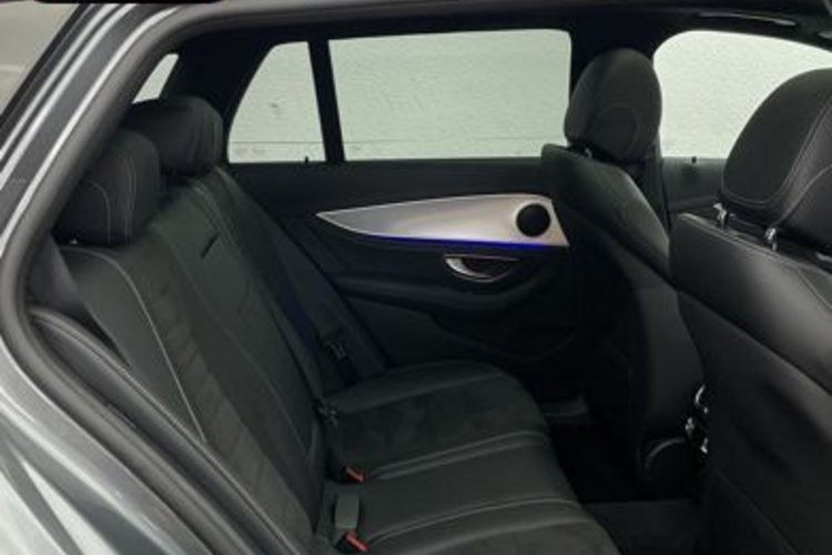 Mercedes-Benz E 300 E 300 e T AMG NIGHT PANO+MEMO+KEYLESS+DISTRONIC+