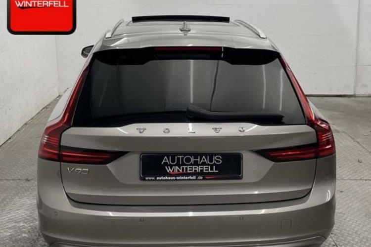 Volvo V90 V90 D4 PRO PANO+AHK+360+HUD+H&amp;K+STANDHEIZUNG+LED
