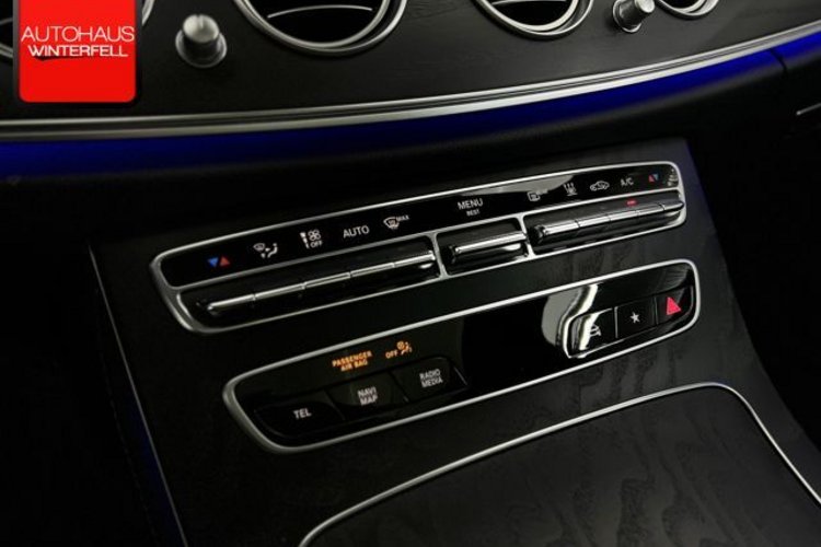 Mercedes-Benz E 400 E 400 d T 4M AMG NIGHT PANO+AIR-BODY+AHK+STANDH+