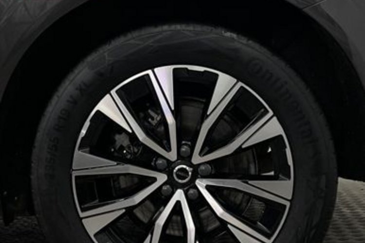 Volvo XC60 XC60 B4 D AWD PLUS BRIGHT PANO+AHK+STANDHZG+MEMO
