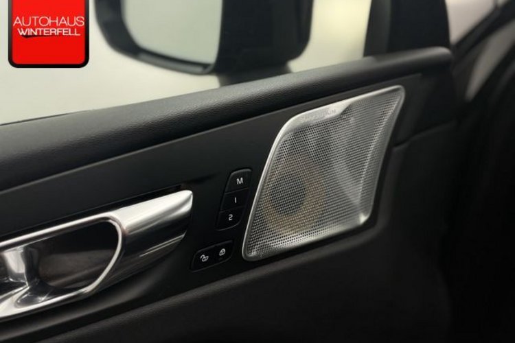 Volvo XC60 XC60 B5 D R-DESIGN AWD PANO+B&amp;W+360+HUD+STANDHZG