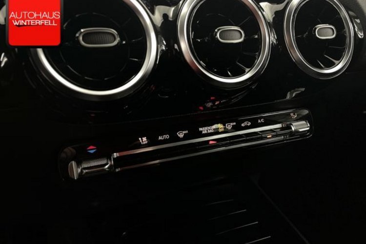 Mercedes-Benz GLA 180 GLA 180 d STYLE LED+KAMERA+MBUX+AUGMENTED+DAB+