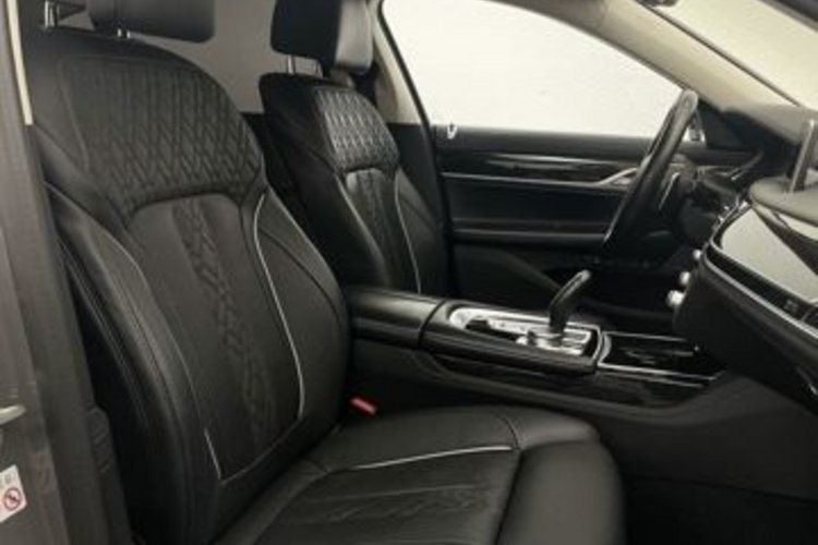 BMW 750 750 i xDrive M SPORT PURE+AHK+STANDH+LASER+SOFT+