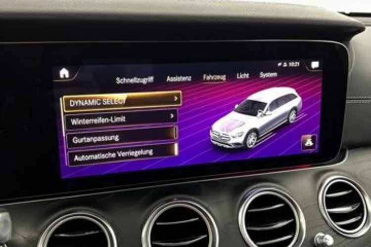 Mercedes-Benz E 220 E 220 d 4M All-Terrain NIGHT AMG19Z HUD+KEYLESS+