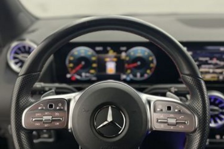 Mercedes-Benz GLA 200 GLA 200 AMG CARBON LED+20Z+KAMERA+MBUX+CARPLAY+