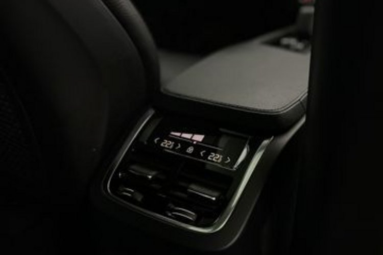 Volvo XC90 XC90 T8 AWD Recharge INSCRIPTION 7SITZ+PANO+KAM+