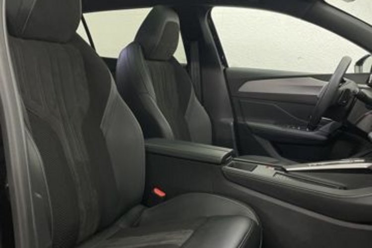 Peugeot 408 408 HYBRID 136 e-DSC6 GT PANO+MEMO+360+3D-TACHO+