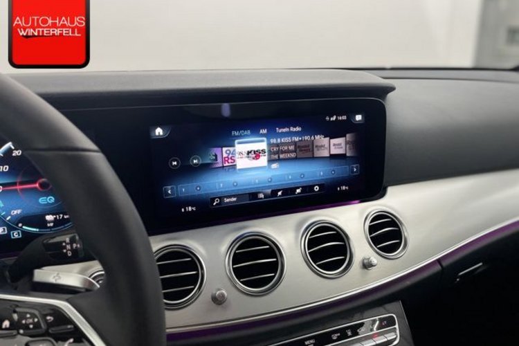 Mercedes-Benz E 300 E 300 e 4M AVANTGARDE LED+MBUX+KAMERA+DISTRONIC+