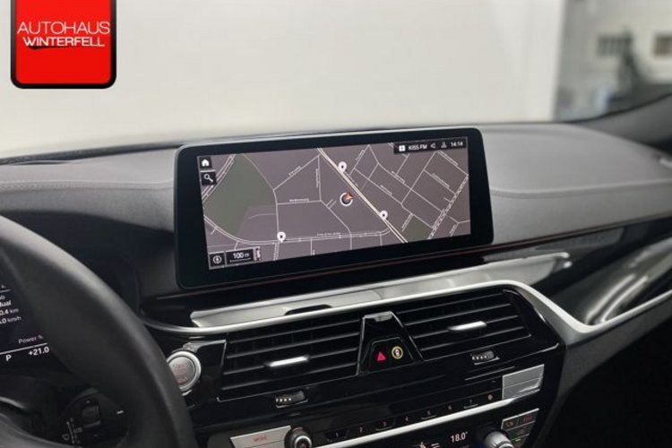 BMW 520 520 d xDrive Luxury Line INDIVIDUAL+PANO+B&amp;W+HUD