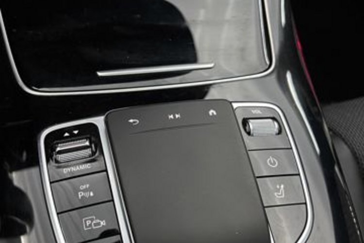 Mercedes-Benz E 200 E 200 T AVANTGARDE NIGHT PANO+MEMORY+KAMERA+LED+