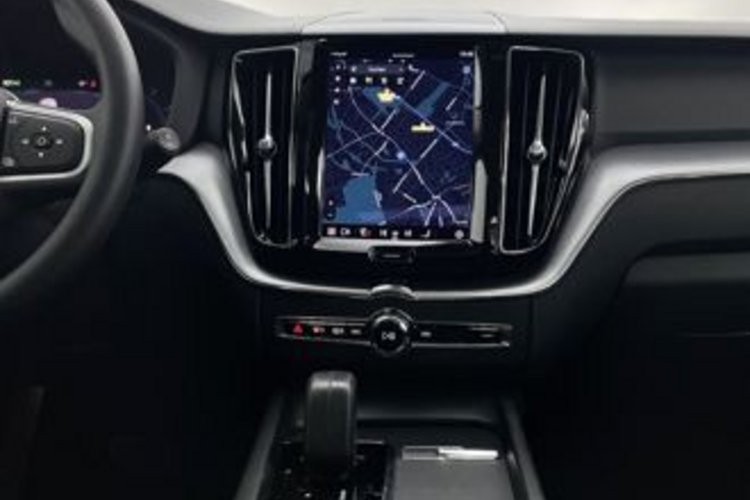 Volvo XC60 XC60 B4 D AWD PRO PANO+AHK+H&amp;K+VOLL-LED+KAMERA+