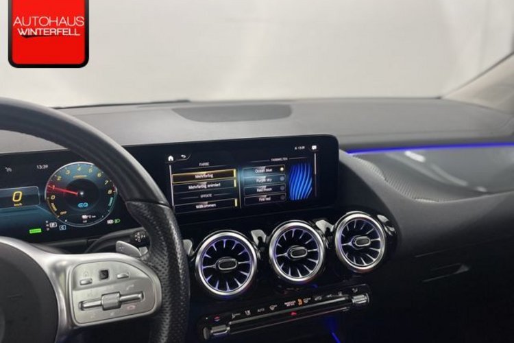 Mercedes-Benz GLA 250 GLA 250 e AMG NIGHT EXKLUSIV PANO+360+KEYLESS+