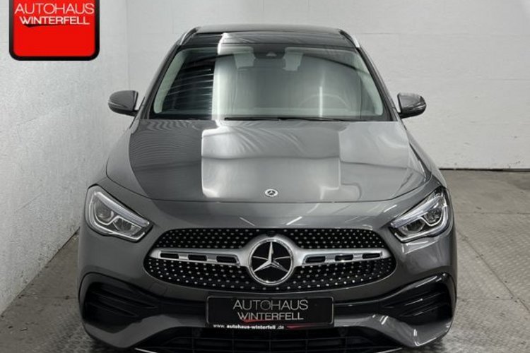 Mercedes-Benz GLA 200 GLA 200 d AMG CARBON PANO+AHK+KAMERA+LED+CARPLAY