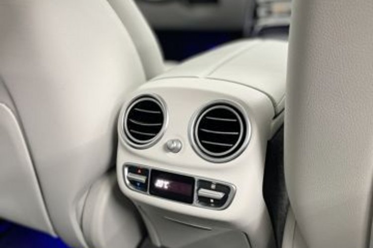 Mercedes-Benz E 220 E 220 d 4M Avantgarde MULTIBEAM+MEMORY+DISTRONIC
