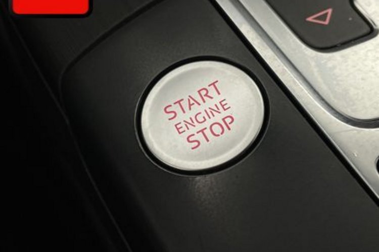 Audi A3 A3 Sportback 1.6 TDI S line ROTOR+KEYLESS+ACC+