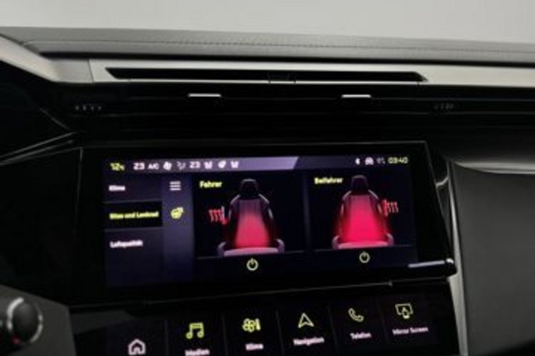 Peugeot 408 408 PureTech 130 EAT8 GT PANO+360+MEMO+FOCAL+ACC
