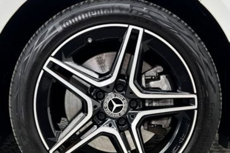 Mercedes-Benz B 250 B 250 e AMG NIGHT CARBON KAMERA+DIGITAL+LED+MBUX