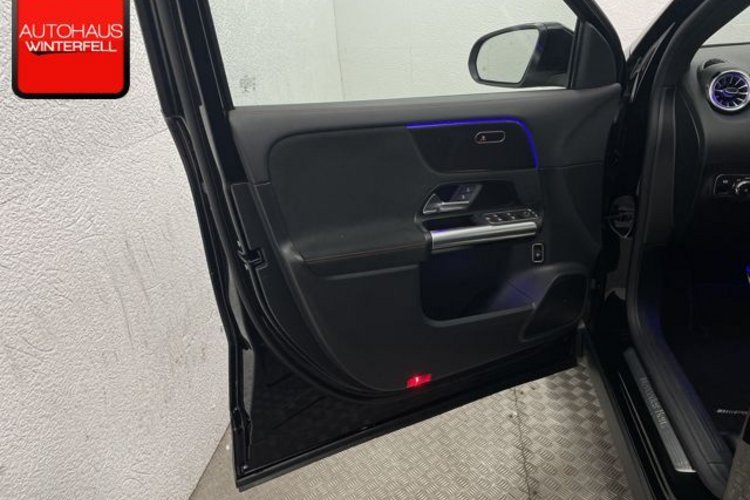 Mercedes-Benz GLA 200 GLA 200 AMG CARBON LED+20Z+KAMERA+MBUX+CARPLAY+