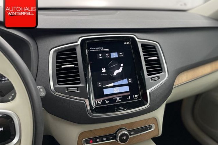 Volvo XC90 XC90 B5 AWD PANO+22Z+HUD+H&amp;K+KAMERA+LED+ALARM+