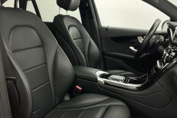 Mercedes-Benz GLC 300 GLC 300 de 4M NIGHT AMG 20Z PANO+AHK+AIR-BODY+