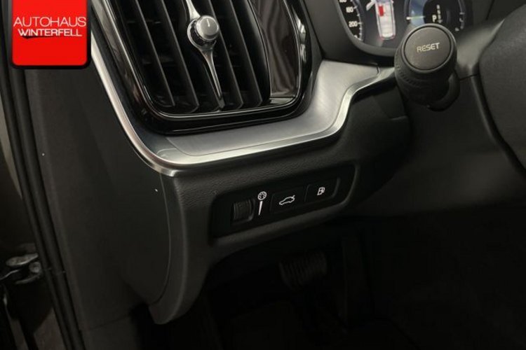 Volvo V60 V60 T8 INSCRIPTION RECH AWD AHK+KAMERA+KEYLESS+