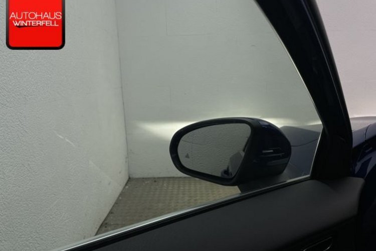 Mercedes-Benz A 200 A 200 d Limousine LED+KAMERA+DISTRONIC+CARPLAY+