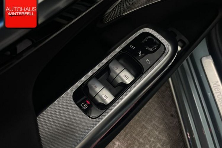 Mercedes-Benz E 300 E 300 e T AMG LINE PREMIUM PLUS PANO+SUPER+HUD+