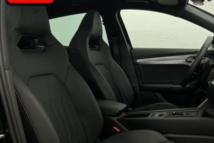 Cupra Formentor Formentor VZ5 2.5 TSI 4D CARBON PANO+MEMO+360+