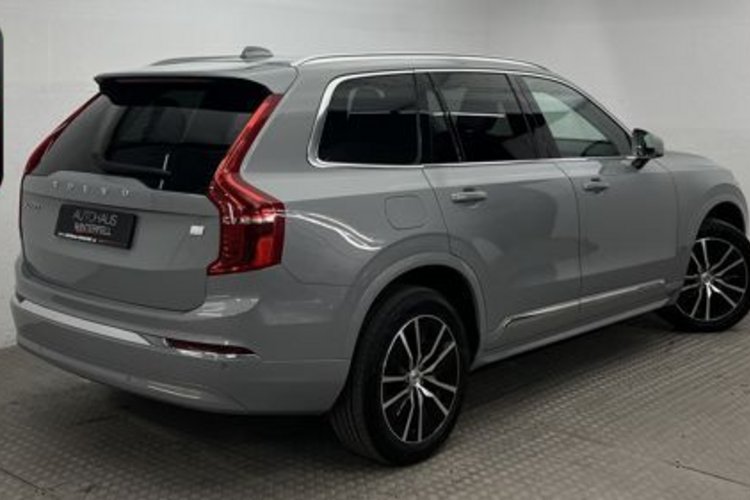 Volvo XC90 XC90 T8 RECH AWD 7SITZER+AHK+STANDHEIZUNG+4ZONEN