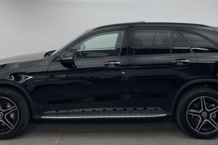 Mercedes-Benz GLC 300 GLC 300 de 4M AMG NIGHT PANO+360+BURMESTER+TRITT