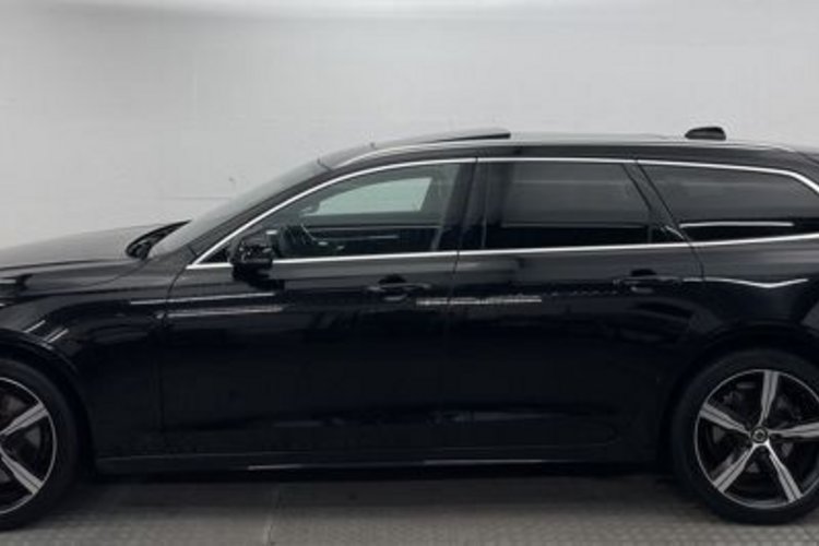 Volvo V90 V90 T5 R-DESIGN CARBON PANO+AHK+LUFT+HUD+360+LED