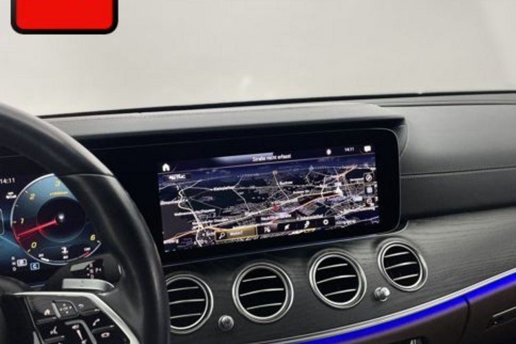 Mercedes-Benz E 400 E 400 d 4M AMG SPORT 20Z+STANDHEIZUNG+KAMERA+