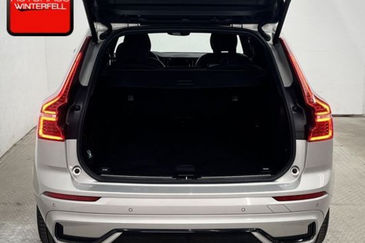 Volvo XC60 XC60 B4 PLUS DARK AWD PANO+AHK+21Z+MEMO+STANDHZG