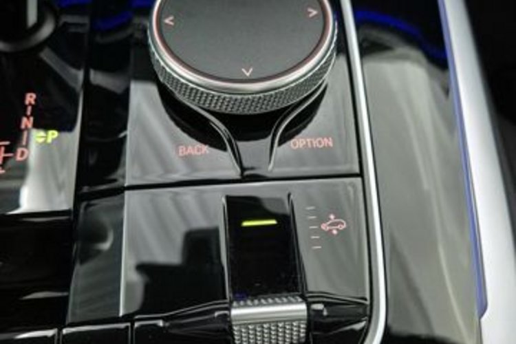 BMW X7 X7 xDrive 40 d M SPORT 7SITZ+SKY+AHK+HUD+LASER+