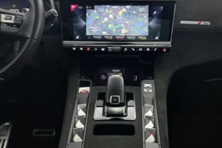 DS Automobiles DS7 (Crossback) DS7 CROSSBACK PureTech 180 Performance Line+PANO