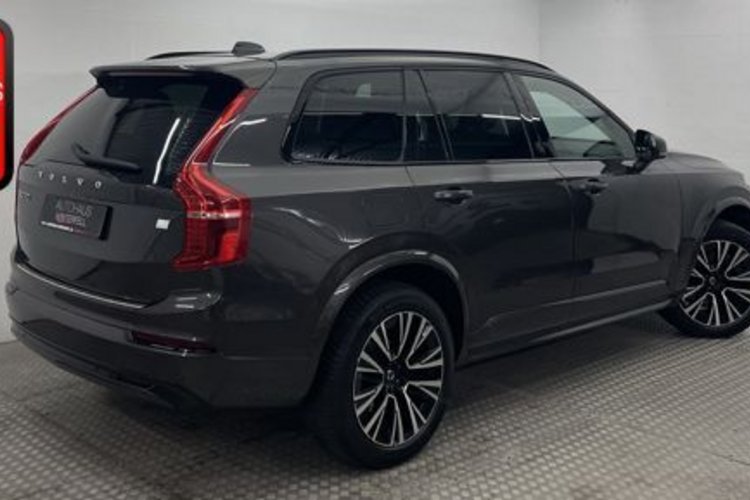 Volvo XC90 XC90 T8 PLUS DARK RECH AWD 7SITZ+PANO+AHK+STANDH