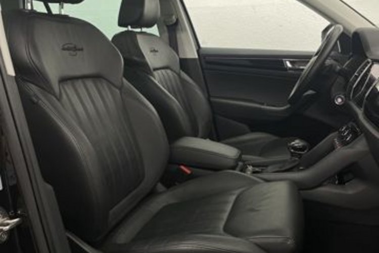 Skoda Kodiaq Kodiaq 2.0 TDI DSG L&amp;K 7SITZ+PANO+AHK+STANDHZG+