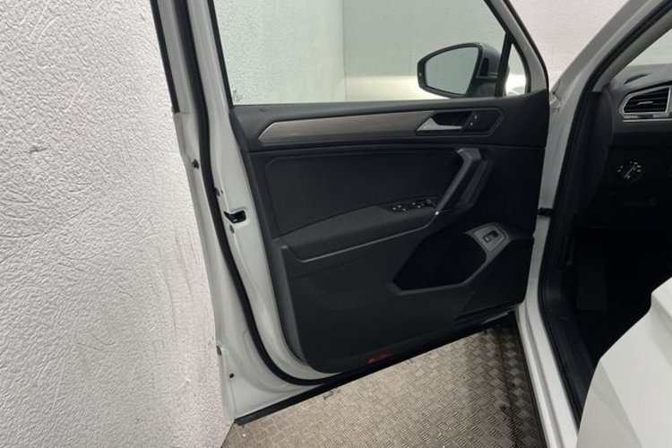 Volkswagen Tiguan Allspace Tiguan Allspace 2.0 TDI R-Line 7SITZ+KAMERA+ACC+