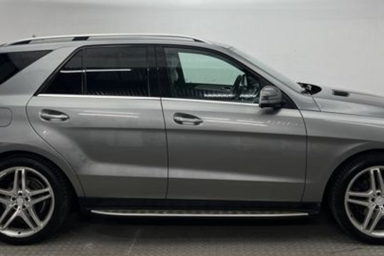 Mercedes-Benz ML 250 ML 250 CDI BT AMG SPORT AIRMATIC+21Z+TRITT+ILS+
