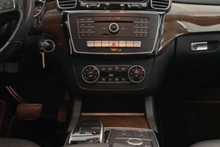Mercedes-Benz GLS 400 GLS 400 4M AMG 7SITZ+PANO+AHK+LUFT+LED+360+MEMO+