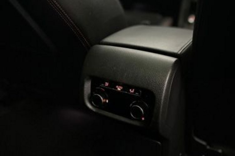 Seat Alhambra Alhambra 2.0 TDI FR-LINE 7SITZ+PANO+AHK+STANDHEI