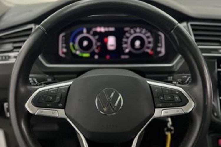 Volkswagen Tiguan Tiguan 1.4 eHybrid Elegance PANO+AHK+IQ.LIGHT+