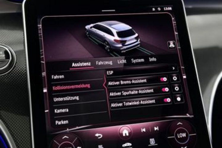Mercedes-Benz C 220 C 220 d T 4M AMG NIGHT PANO+DIGITAL+DISTRONIC+