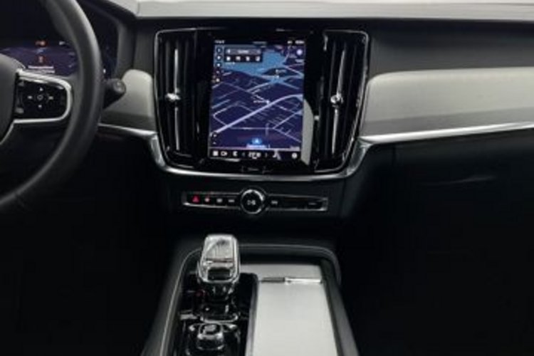 Volvo V90 V90 B4 D Plus Bright PANO+AHK+MEMORY+VOLL-LED+