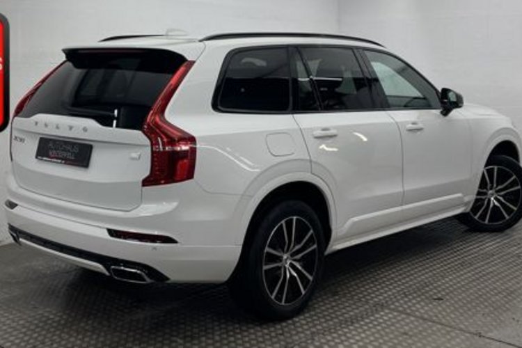 Volvo XC90 XC90 T8 AWD RECH RDesign 7SITZ+AHK+KEYLESS+H/K+