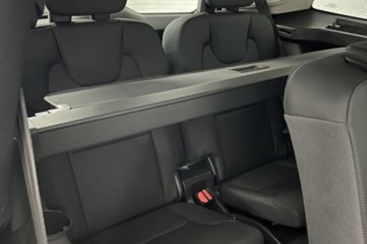 Volvo XC90 XC90 B5 AWD PLUS BRIGHT 7SITZ+AHK+MATRIX+360+HUD