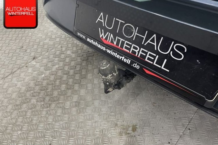 Seat Leon Leon Sportstourer 1.5 eTSI FR STANDHZG+AHK+ACC+